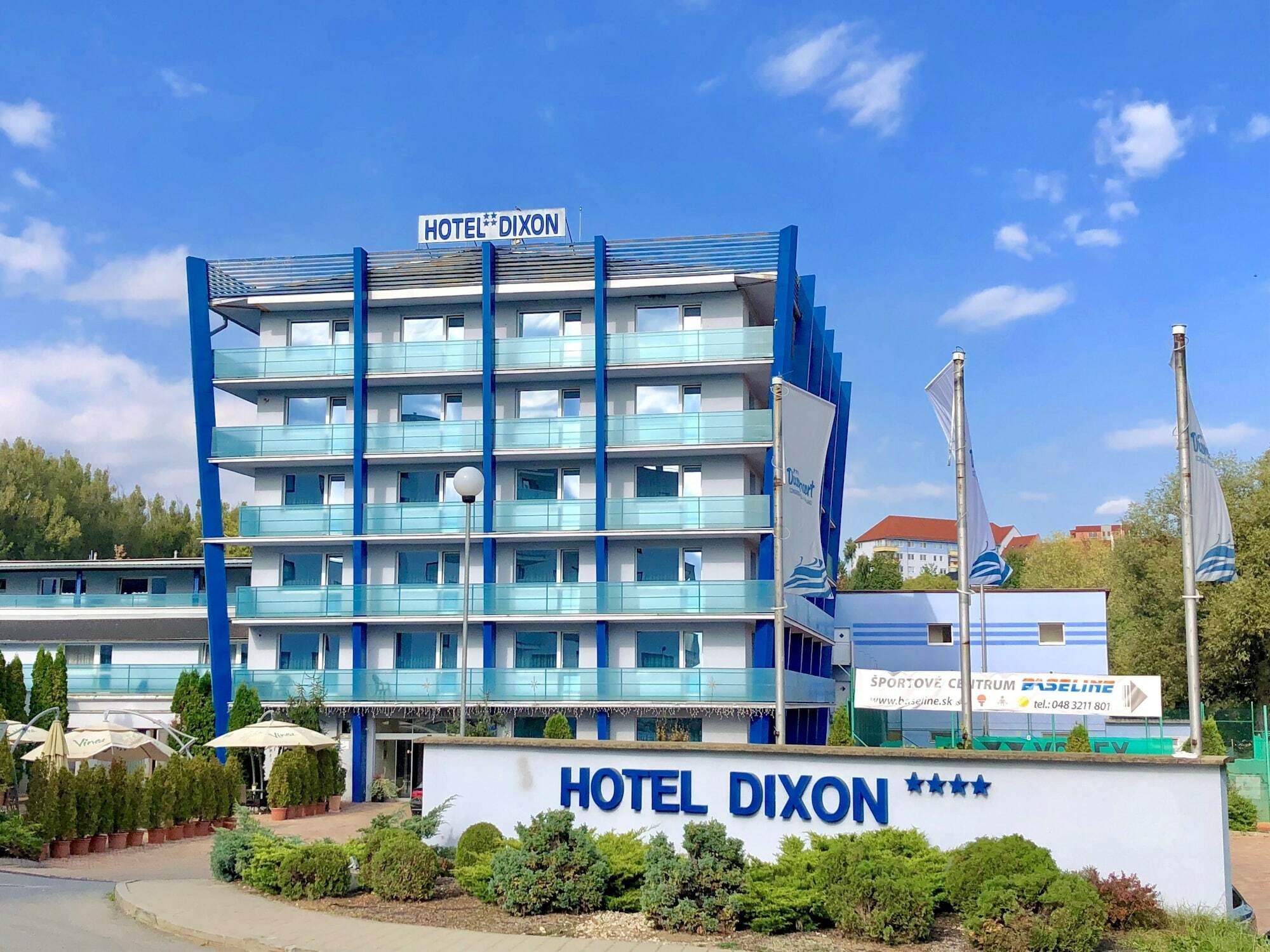 Hotel Dixon So Vstupom Do Bazena A Virivky Zdarma - Free Entrance To Pool And Jacuzzi Included Banská Bystrica Exterior foto